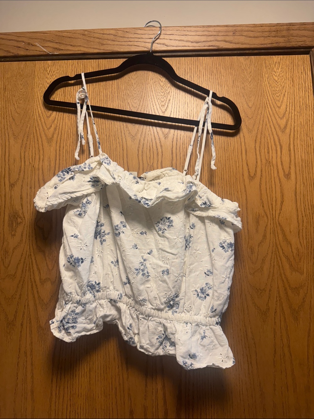 American Eagle Outfitters White Floral Ruffle Tie-Shoulder Crop Cami